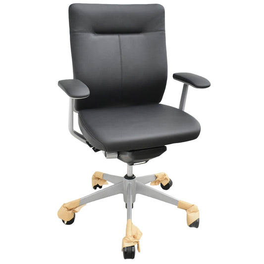 【中古】[新品未使用品]オカムラ　コーラル　ミドルバック　固定肘　シルバー脚　ブラック　2026093009【中古オフィス家具】