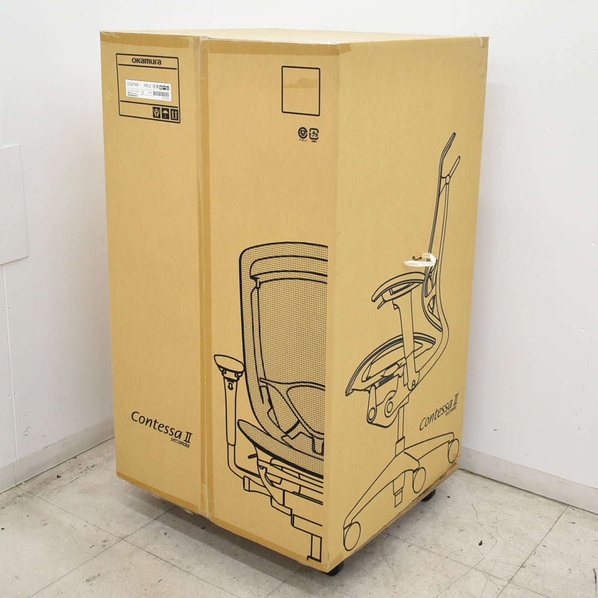【中古】[新品未使用品]オカムラ　コンテッサセコンダ　エクストラハイバック　可動肘　ランバーサポート　ポリッシュ　ウレタンキャスター　ホワイト　2026100101【中古オフィス家具】
