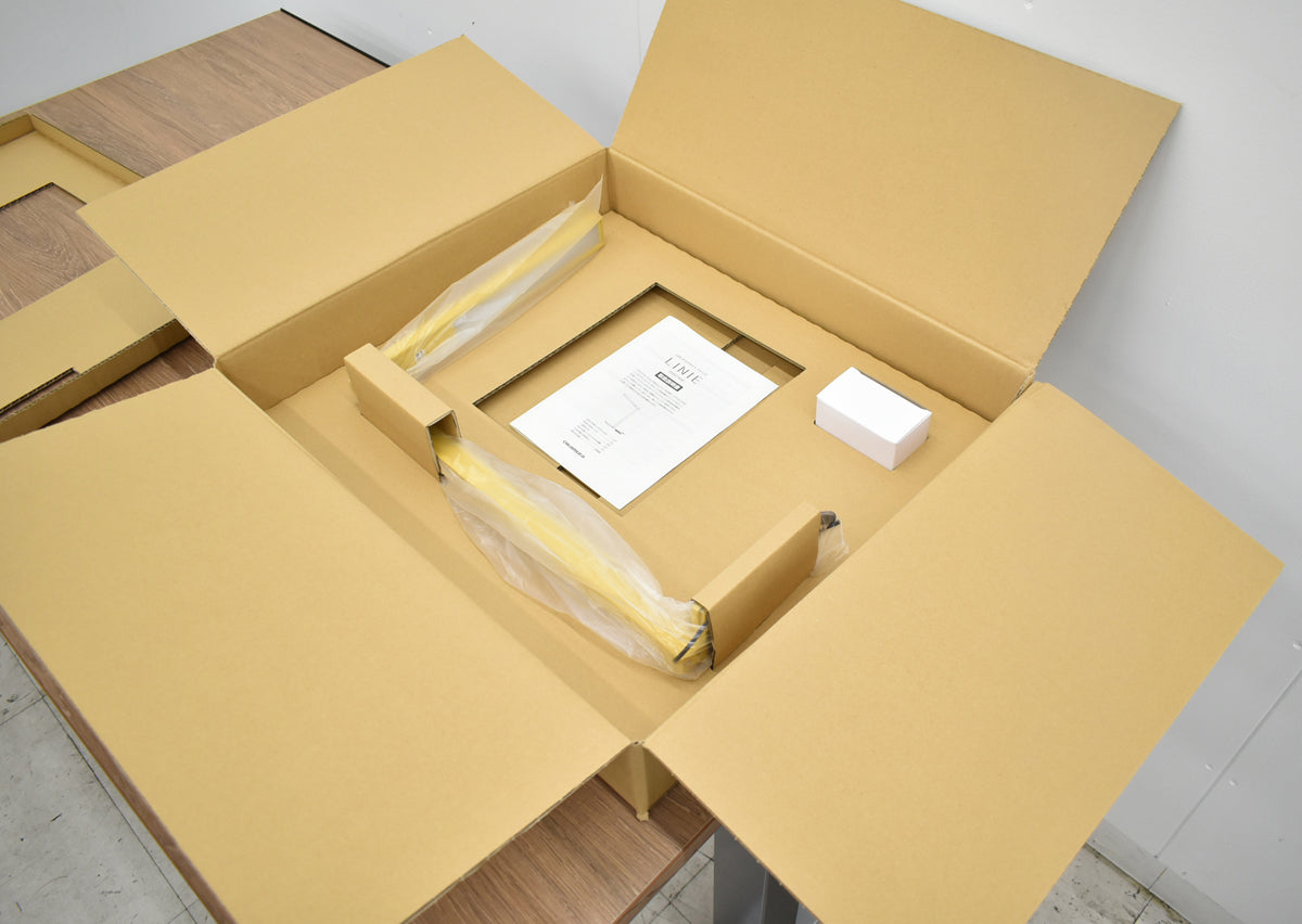 【中古】[新品未使用品]オカムラ　リニエ　LED　タスクライト　スタンドタイプ　イエロー 　2026100107【中古オフィス家具】