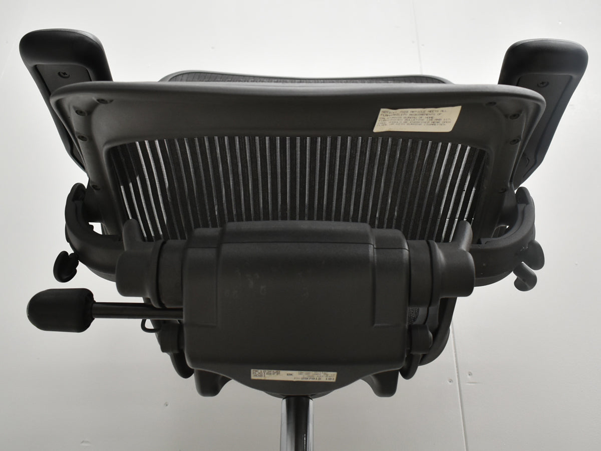 【中古】ハーマンミラー　アーロンチェア　Bサイズ　フル装備　ランバーサポート　肘ダイヤルタイプ　昇降ガス新品　ブラック 2026101303
