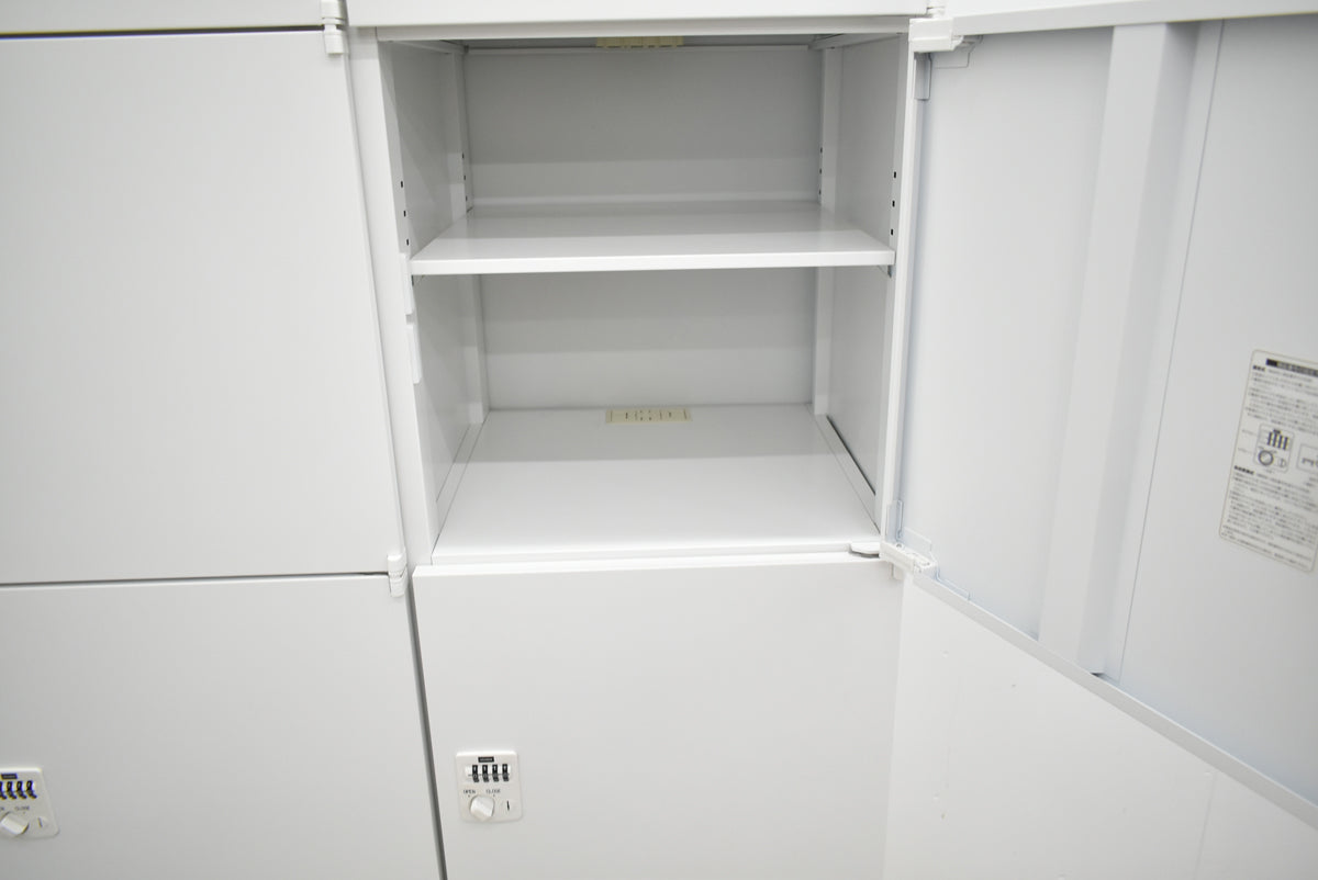 【中古】ウチダ　８人用パーソナルロッカー　ダイヤル式　幅900　2026102604