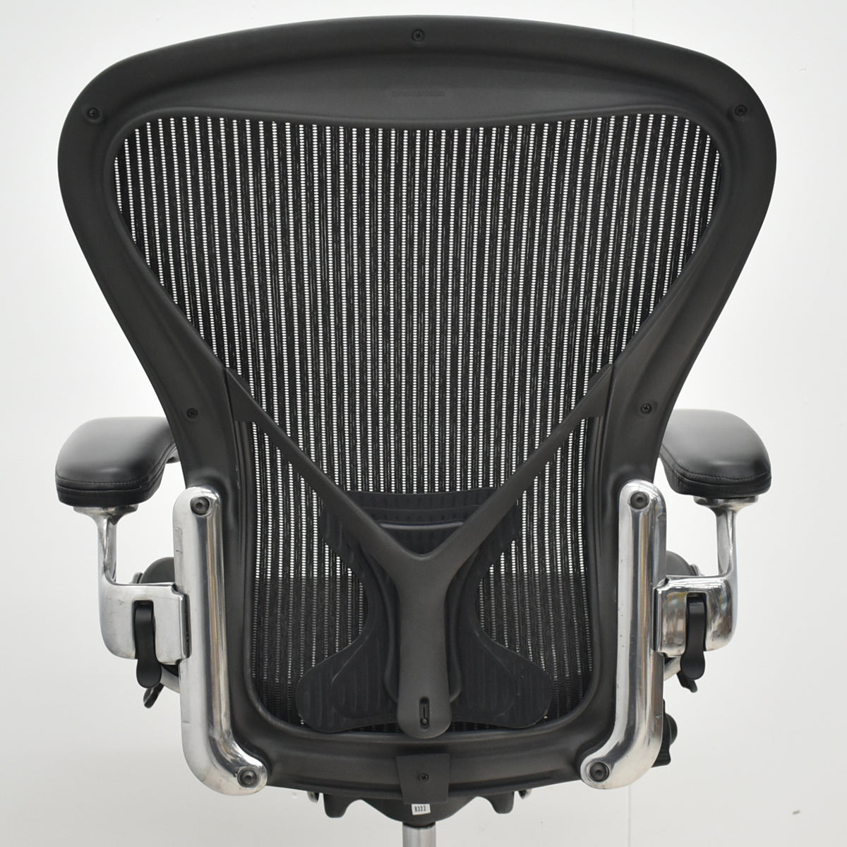 【中古】ハーマンミラー　アーロンチェア　Bサイズ　フル装備　ポスチャーフィット　ポリッシュ　肘レバータイプ　昇降ガス交換済　タキシードメッシュ　2026030601【中古オフィス家具】