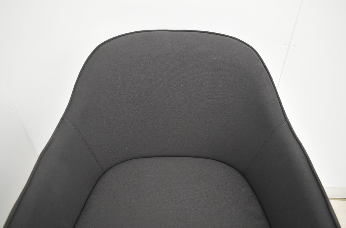 【中古】ヴィトラ　ソフトシェル　キャスター５スターベース　昇降機能　ダークグレー　2026030901【中古オフィス家具】