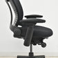 【中古】スチールケース　リープＶ２　可動肘　ランバーサポート　USモデル　ブラック　2026030906【中古オフィス家具】
