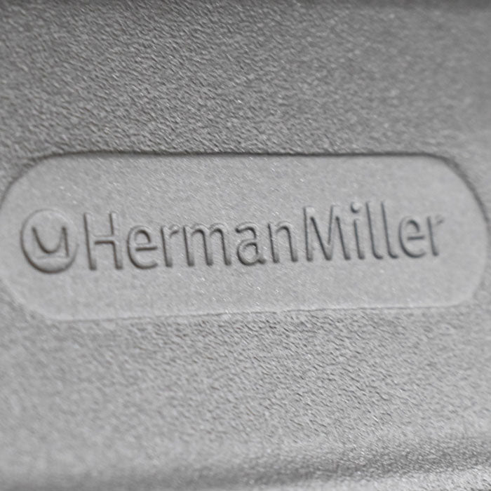 ハーマンミラー　Hermanmilller アーロンチェア　Bサイズ　フル装備　ランバーサポート　肘レバータイプ　2023041504【中古オフィス家具】【中古】